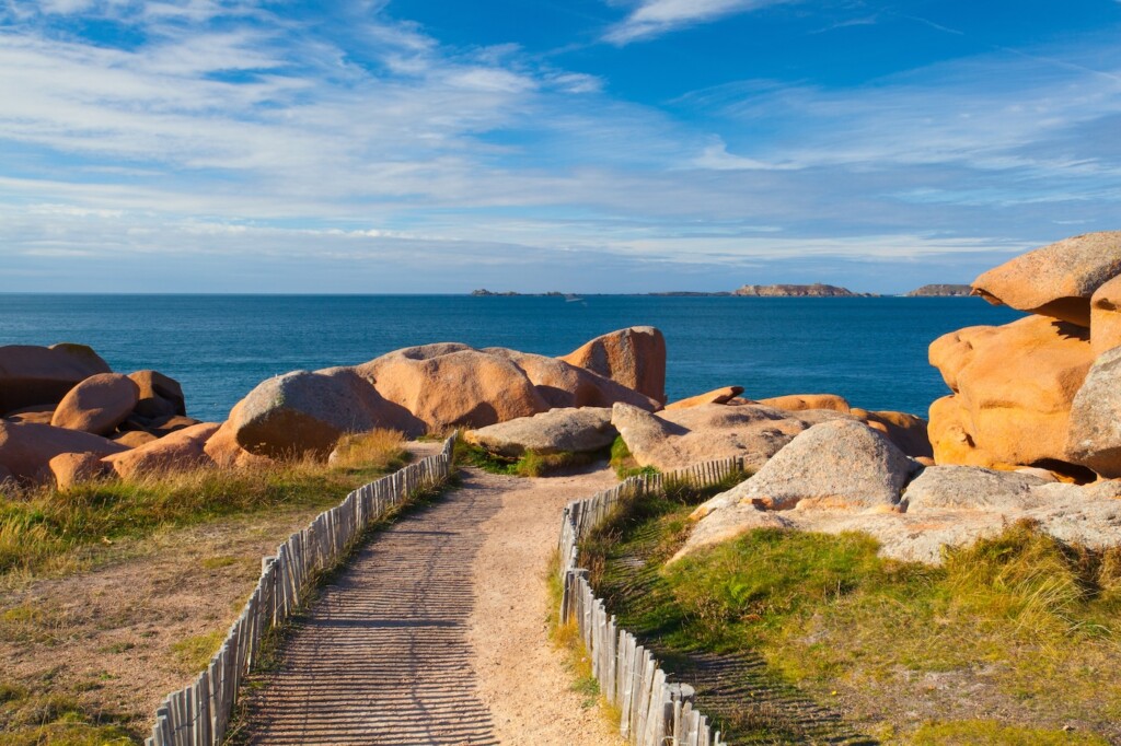 Côte de Granit Rose en Bretagne près de Ploumanach, France
