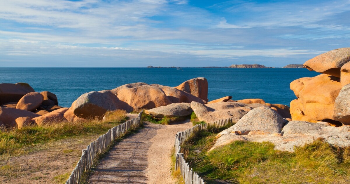 Côte de Granit Rose en Bretagne près de Ploumanach, France